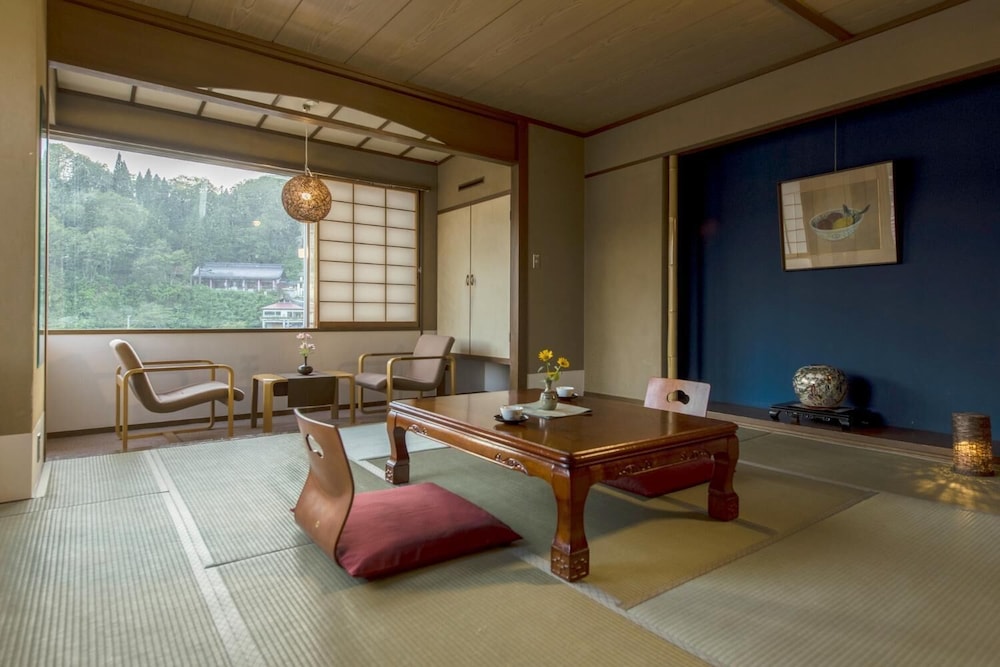 Takamiya Ryokan Yamakawa (ex Yumori Shomian Yamakawa) 38/49