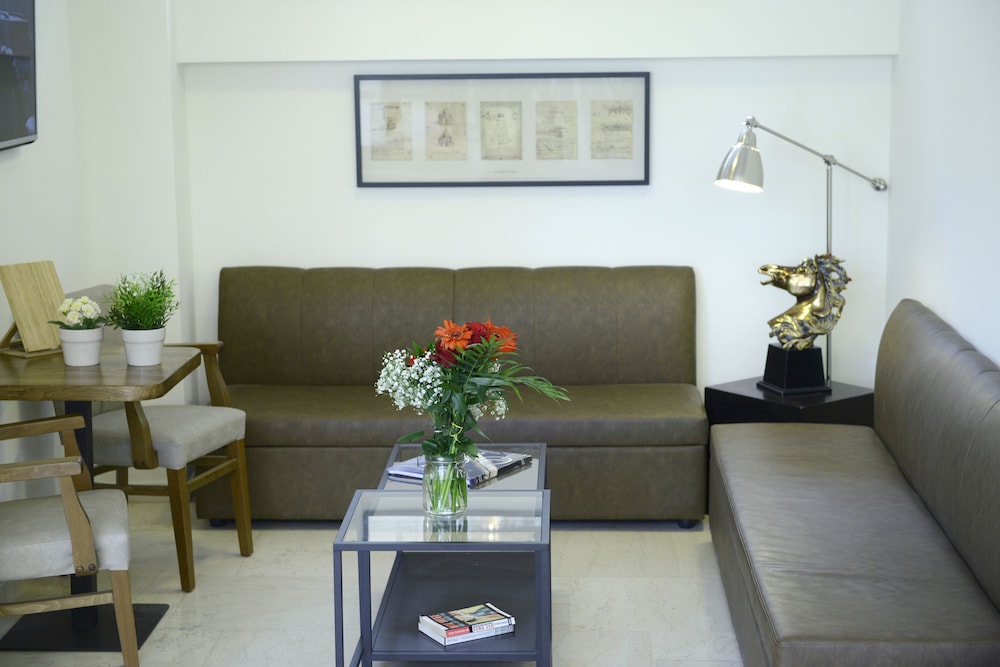 Phidias Hotel 52/69