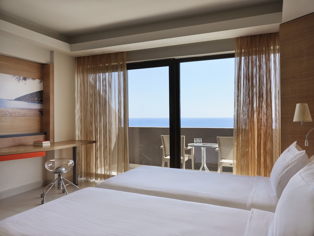 PREMIUM, DOUBLE BED, SEA VIEW
