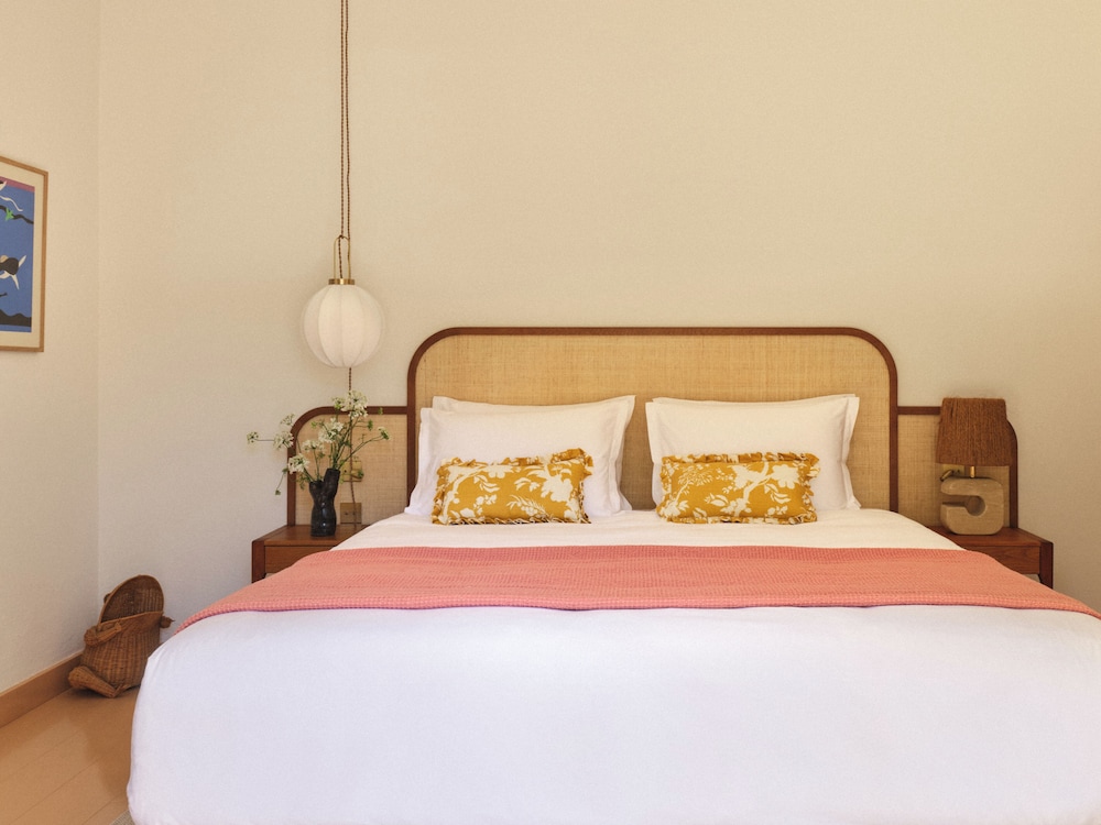 Mezzanine, Suite, King Bed