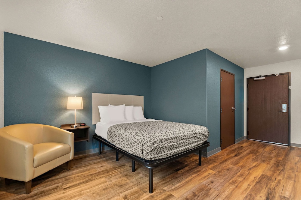WoodSpring Suites Port Orange - Daytona Beach 7/17