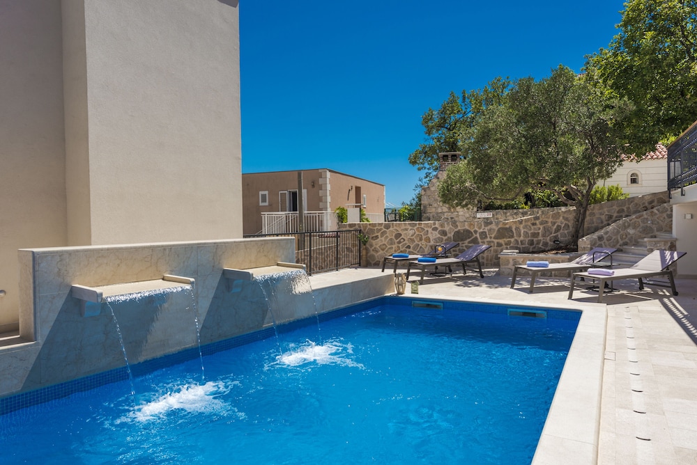 Casa Laurea 45/50