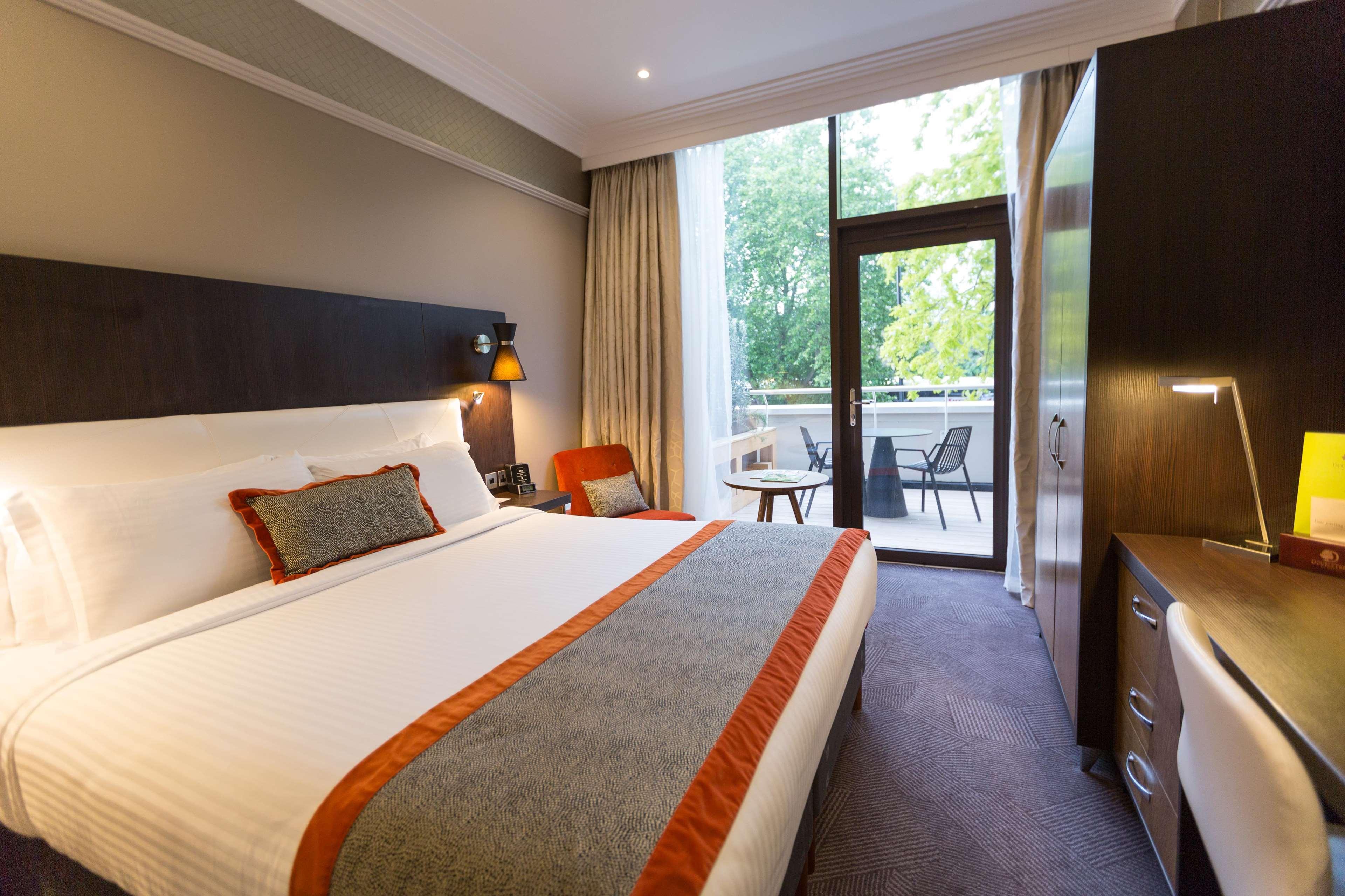 Room at Doubletree by Hilton London - Hyde Park, LONDON
