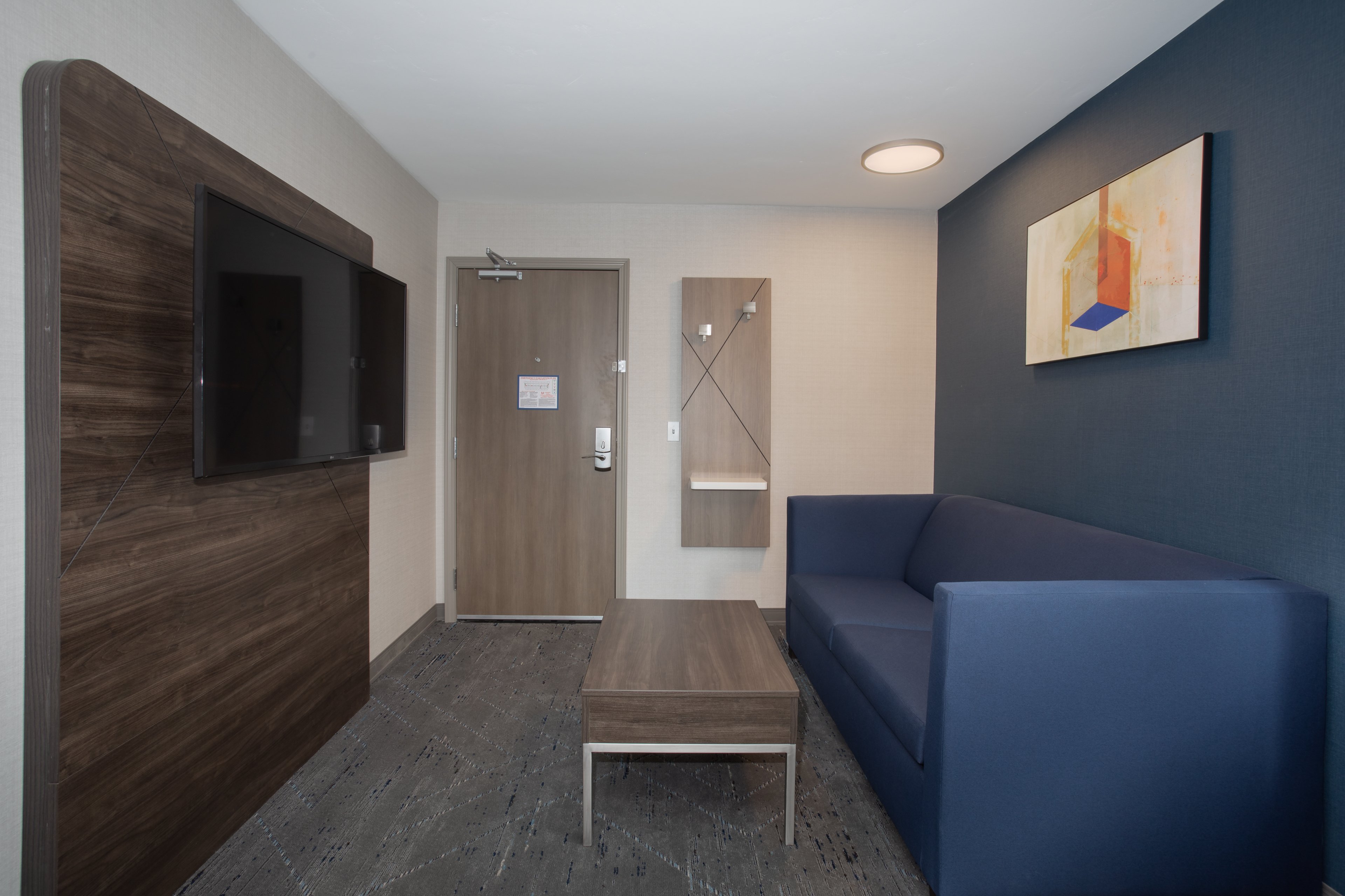 Holiday Inn Express Hotel Suites Grand Junction 64/96