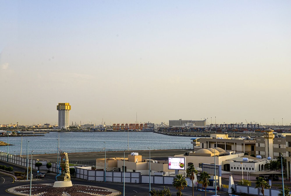 فندق كراون تاون(Crown Town Hotel) 25/46