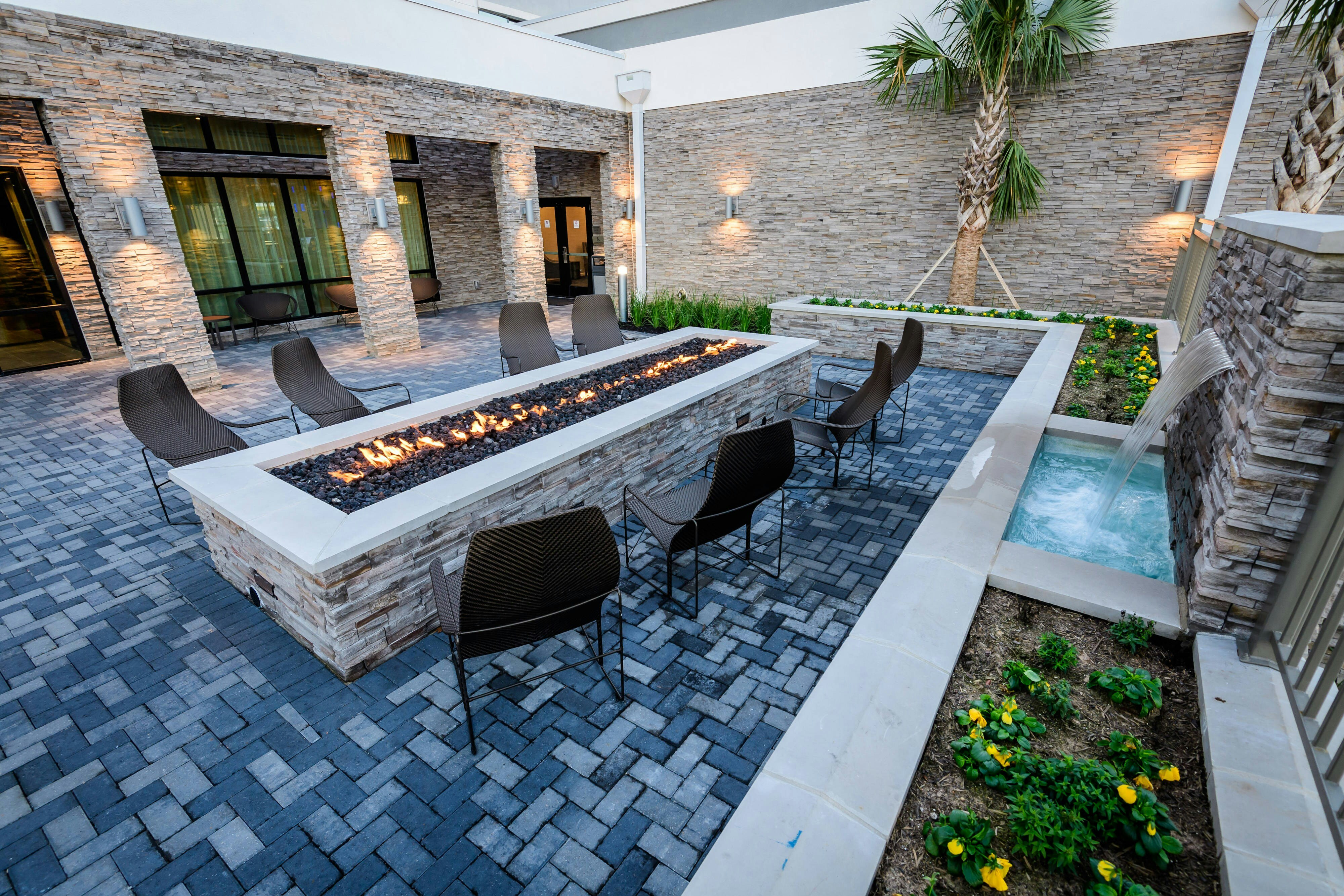 Courtyard By Marriott Lake Jackson 6/58