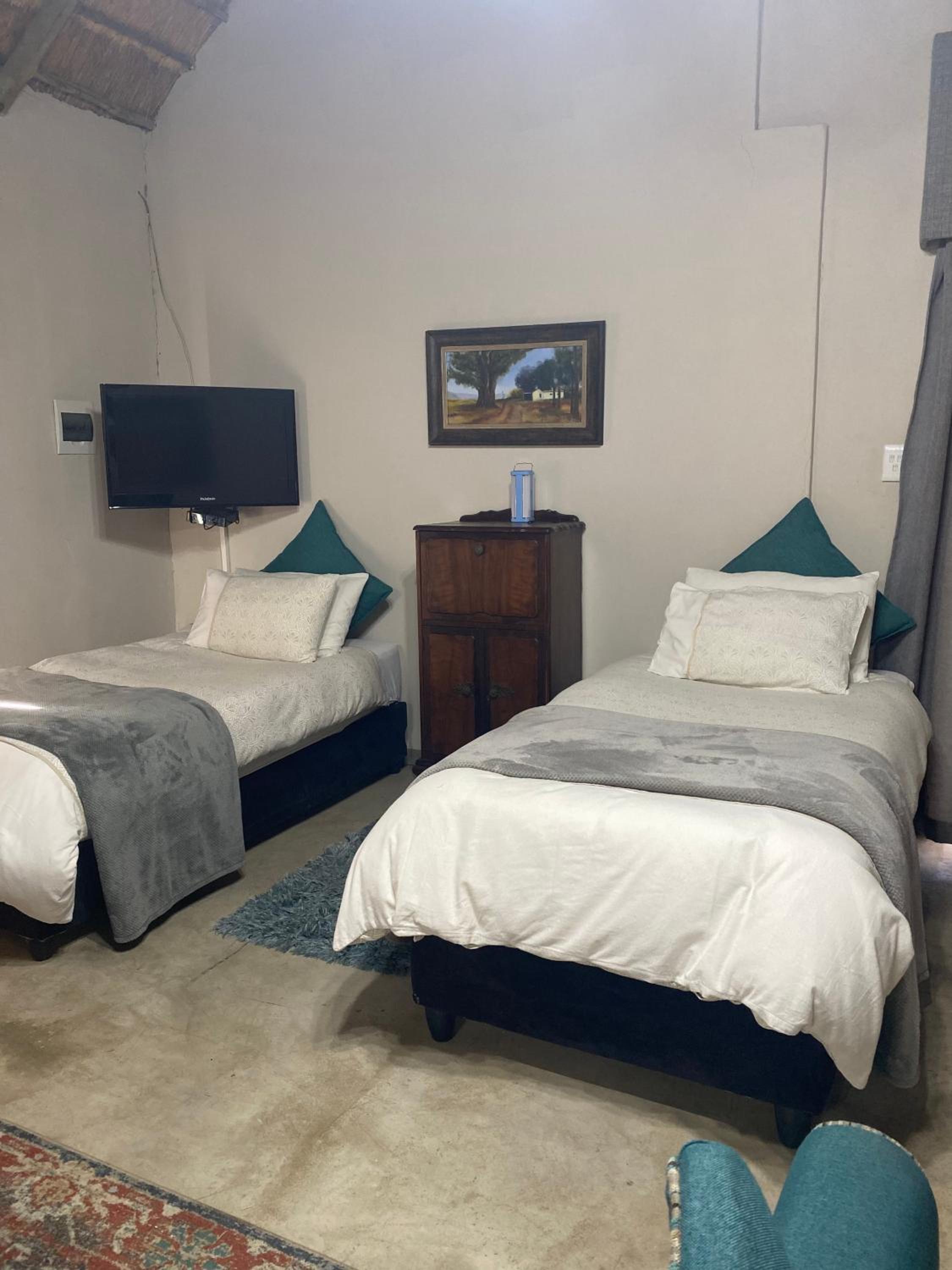 Loch Athlone Overnight Accommodation 7/50
