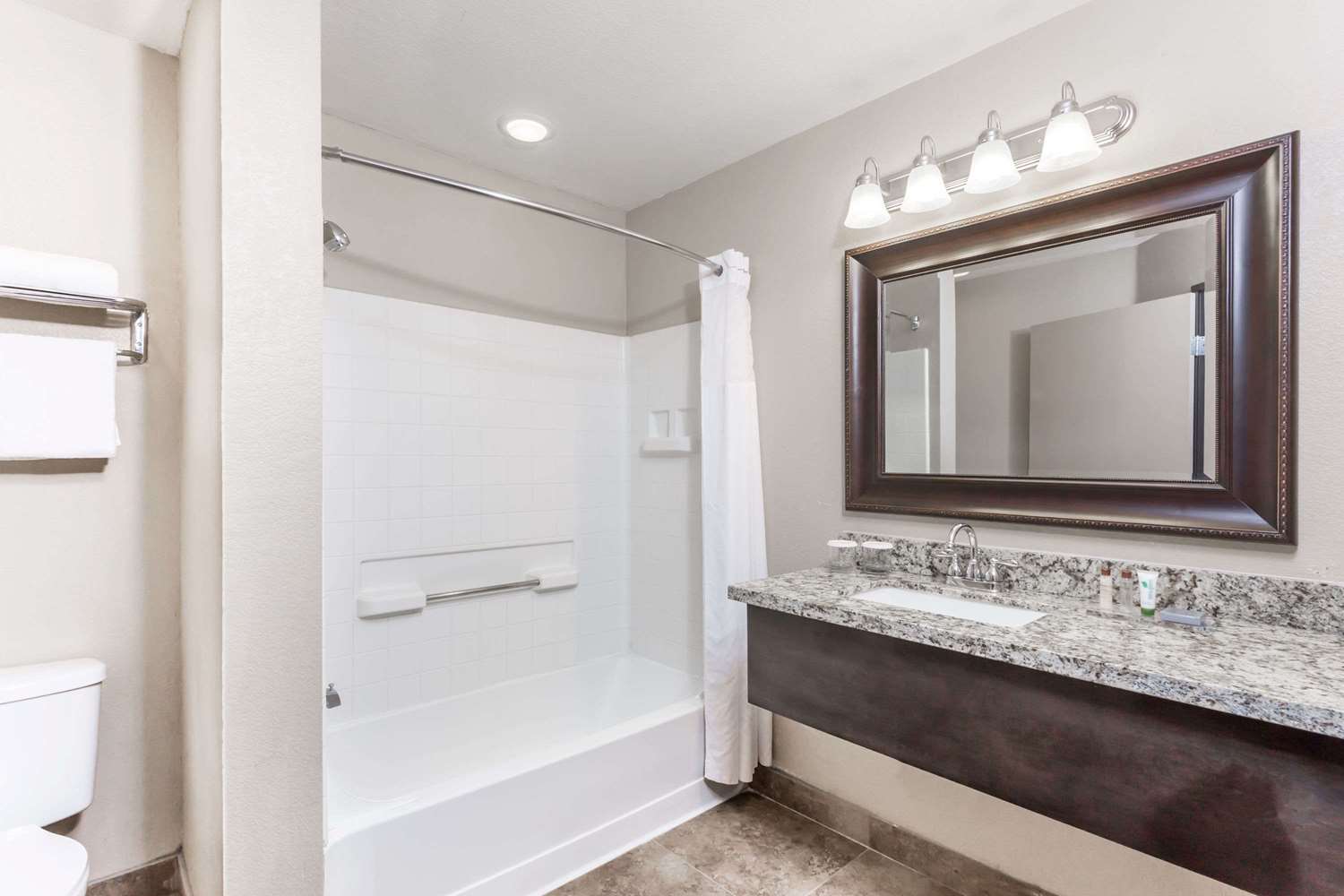Hawthorn Suites by Wyndham Chandler Phoenix Area 18/20