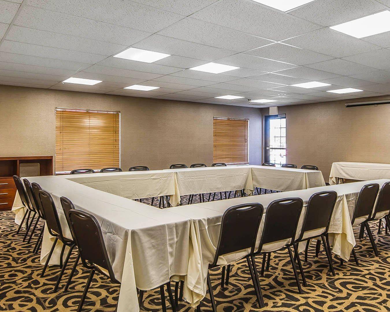 Comfort Inn Owatonna near Medical Center 18/20