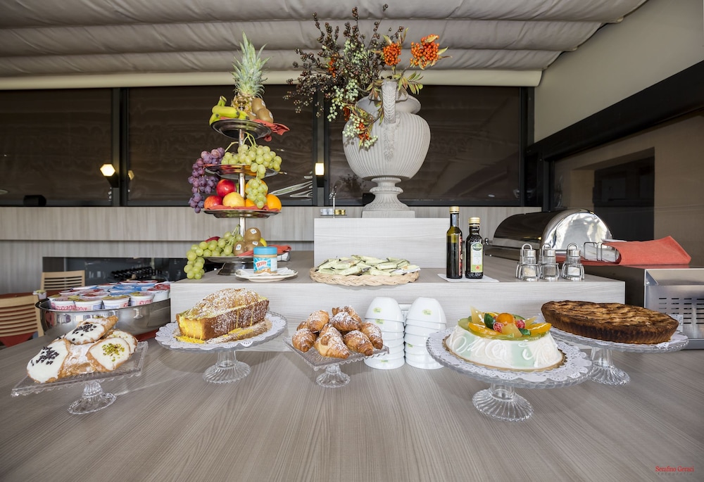 Hotel Giardino Inglese 33/44