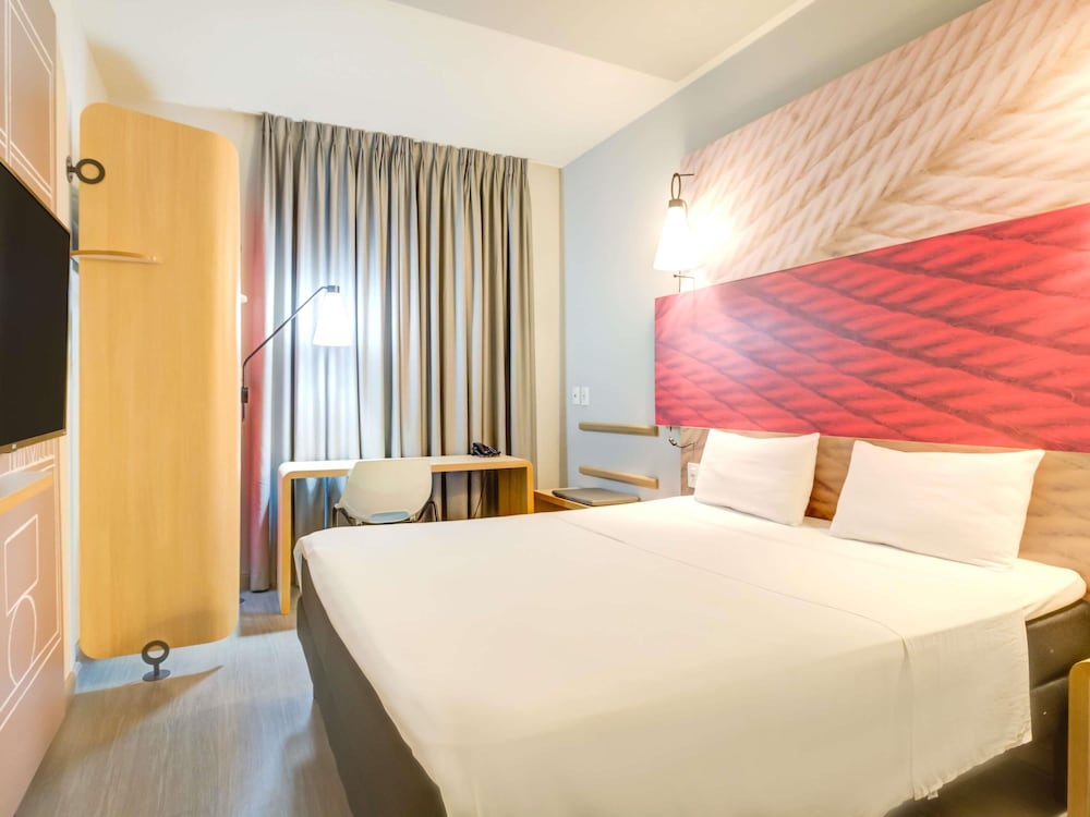 Ibis Paranagua 14/59