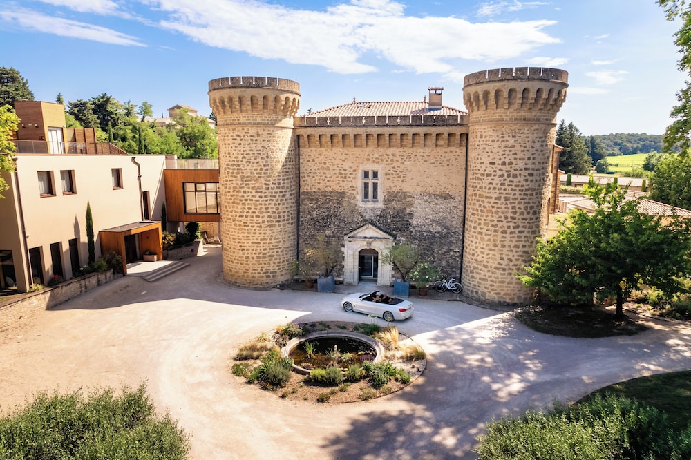 Chateau de Massillan 24/50