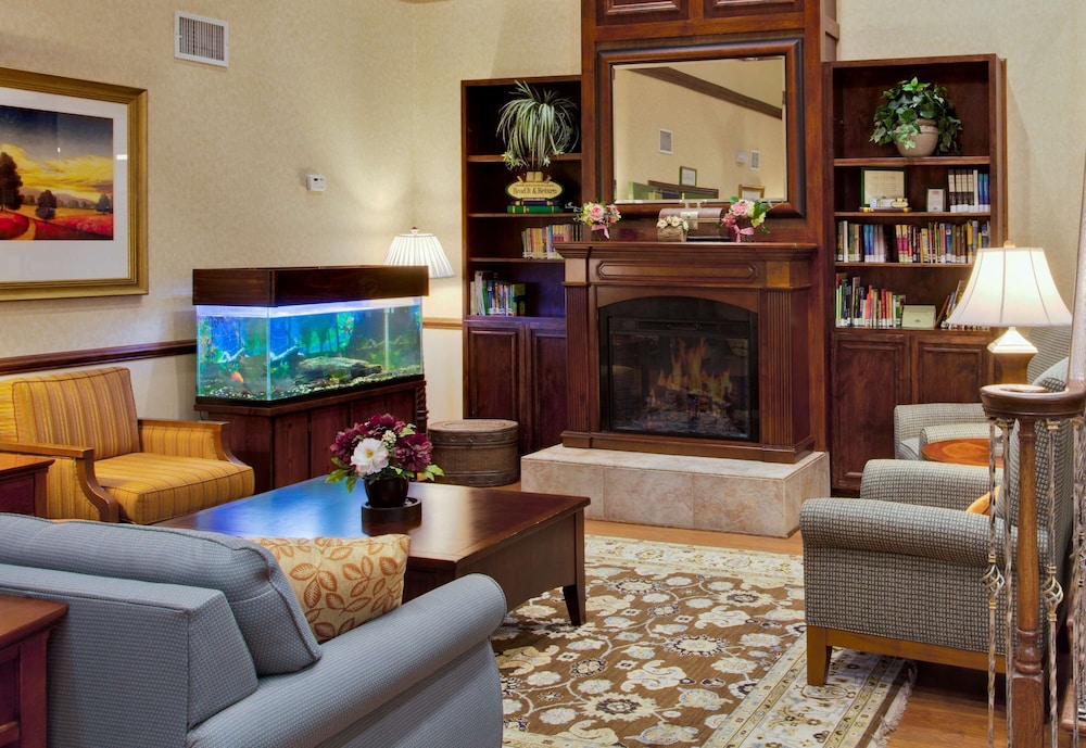Country Inn & Suites by Radisson, Port Charlotte, FL 16/30