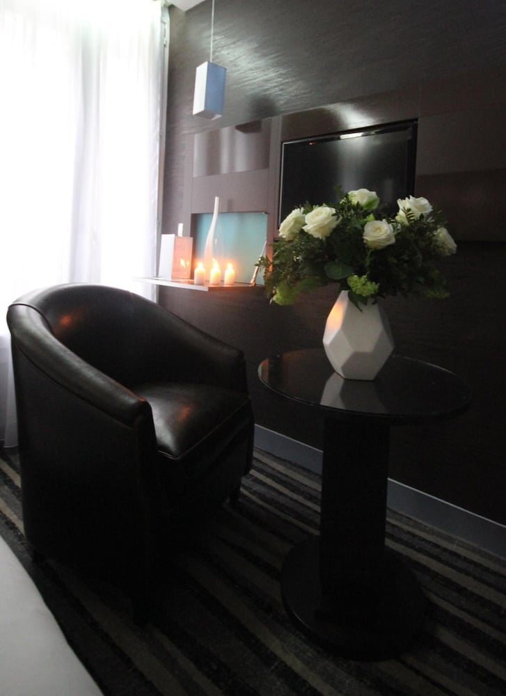 Hotel Lumieres Montmartre Paris 4/62