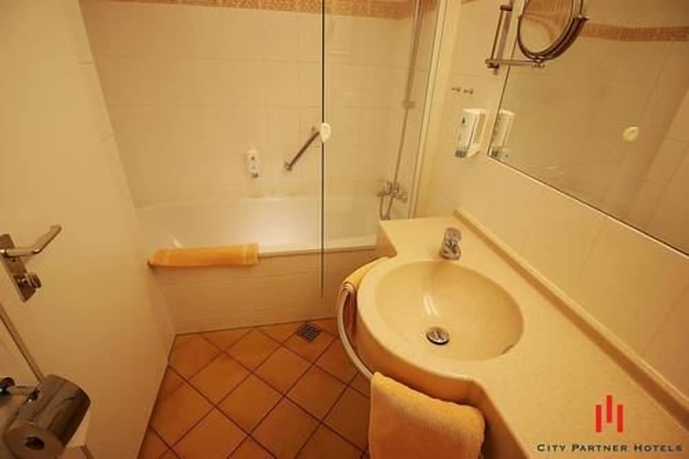 Hotel Senator Hamburg 22/35