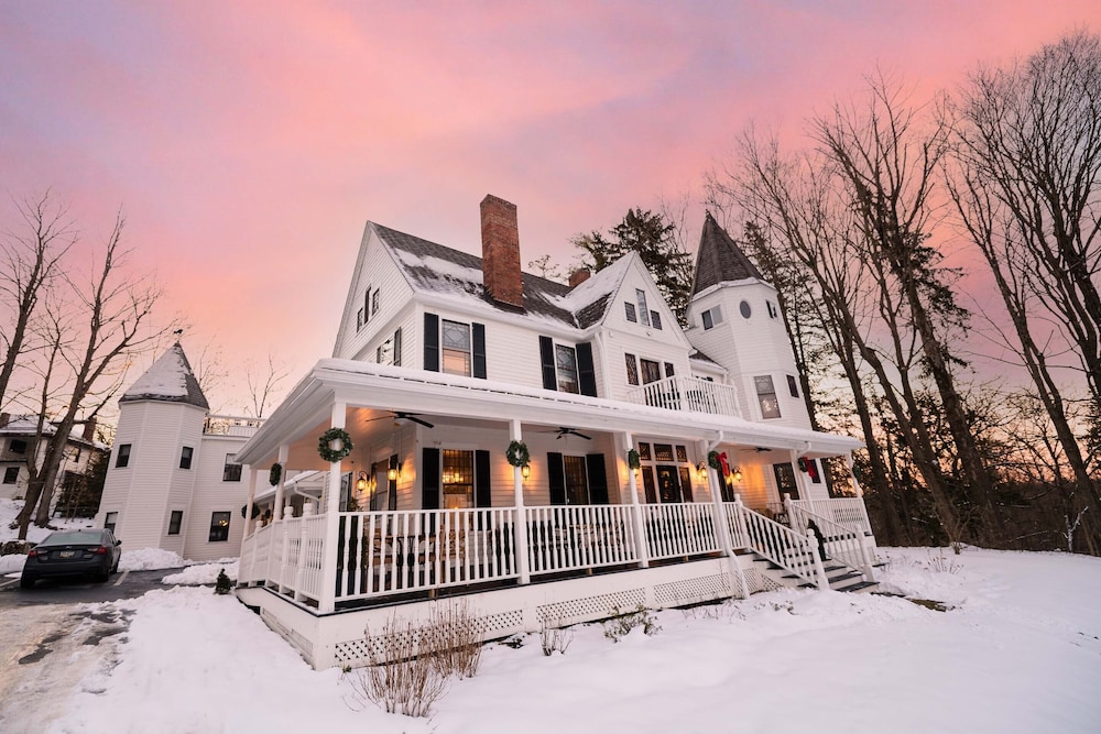 Rookwood Inn 1/50