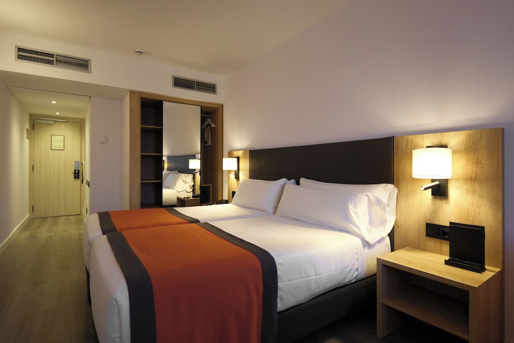 Catalonia Sabadell Hotel 18/50