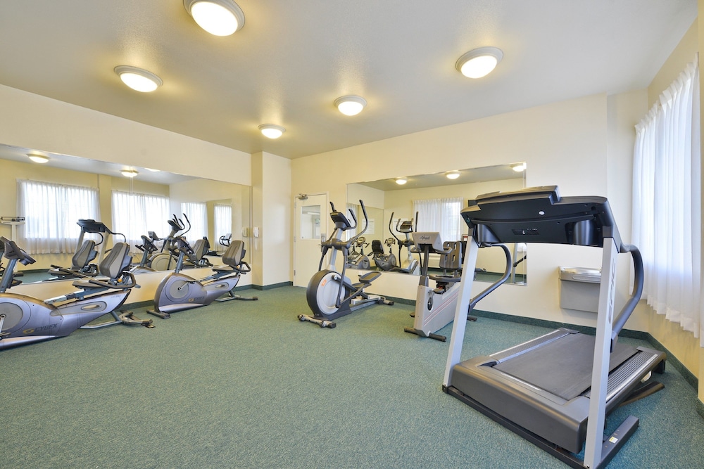 Holiday Inn Express and Suites Tacoma South Lakewood, an IHG Hotel 31/64