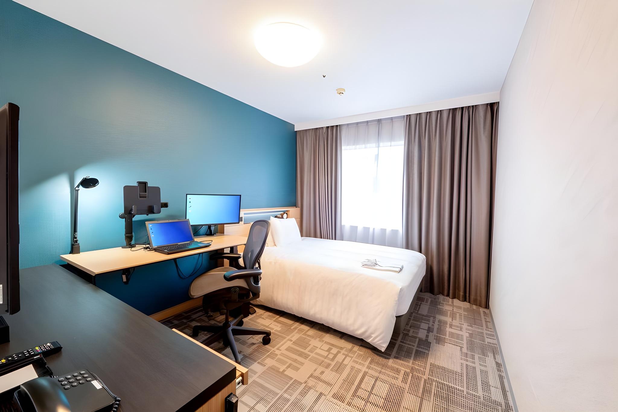 Concept, Business, Double Bed, Smoking