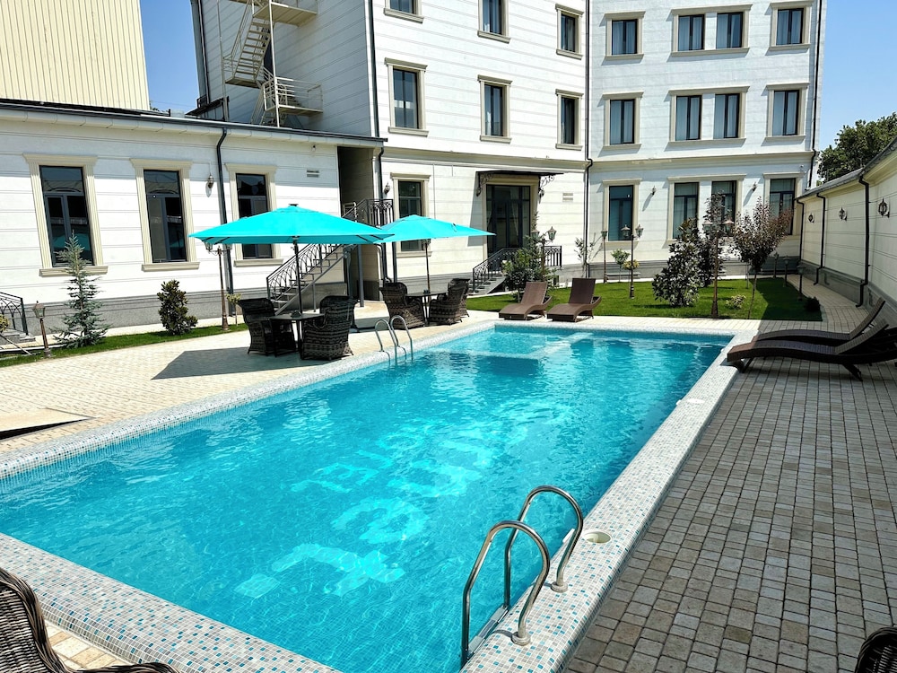 Garnet Hotel Tashkent 52/60