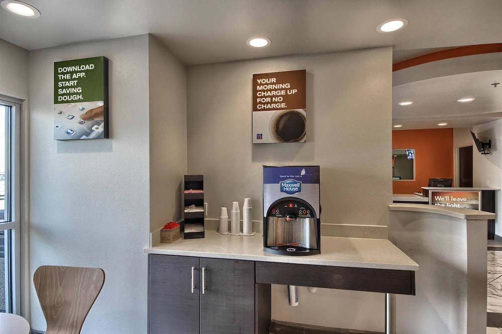 Motel6 Weslaco, TX 43/58