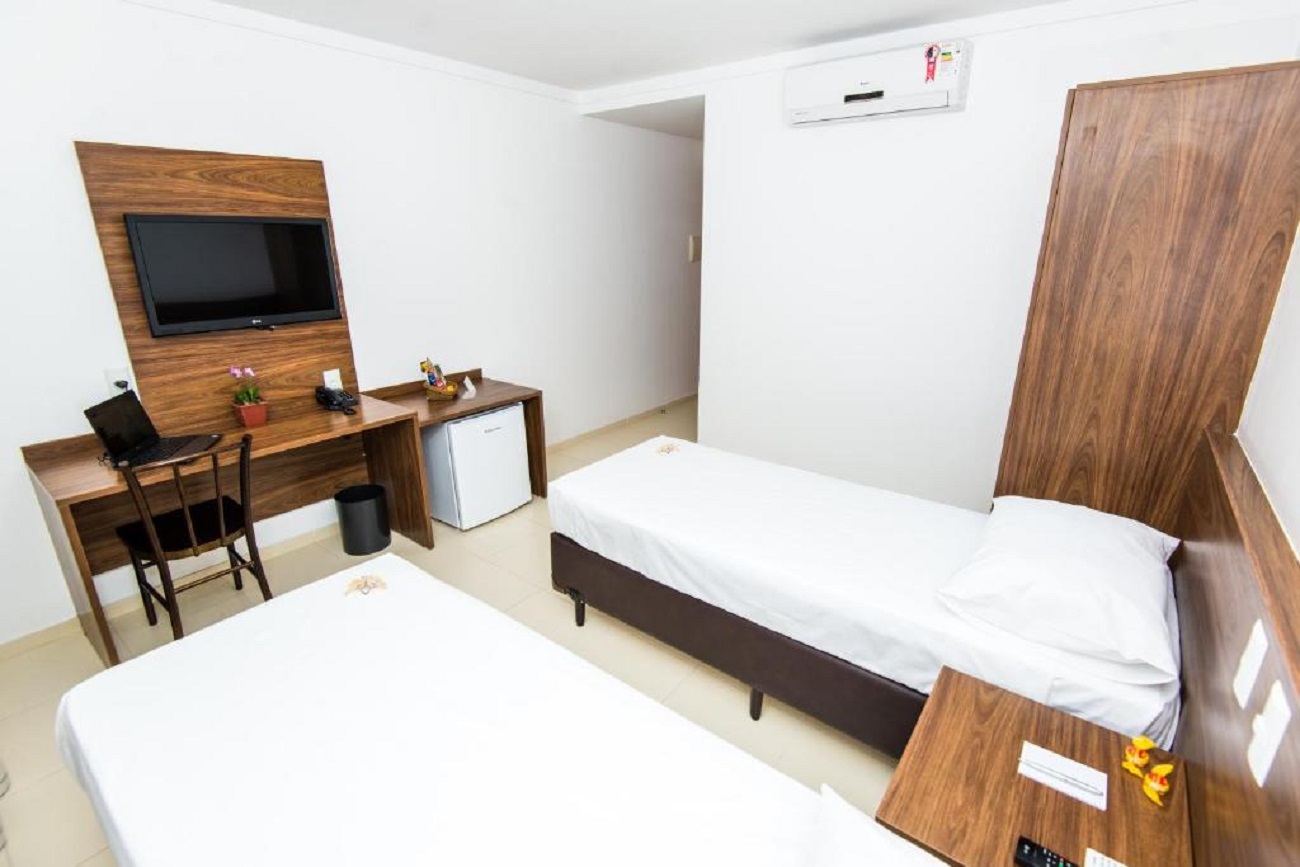 Hotel Jardins 13/25