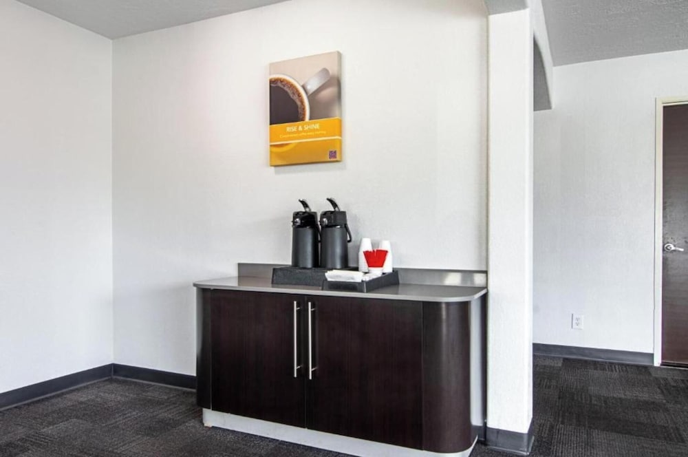 Motel6 Gresham, OR - Portland 11/56