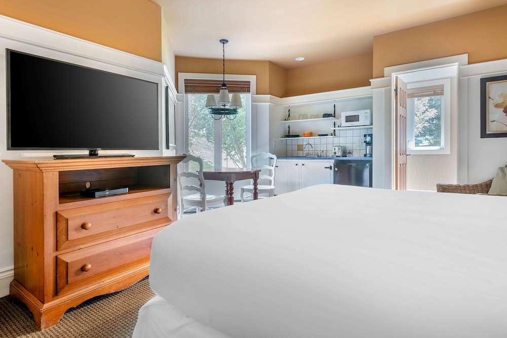STUDIO, KING BED, TERRACE