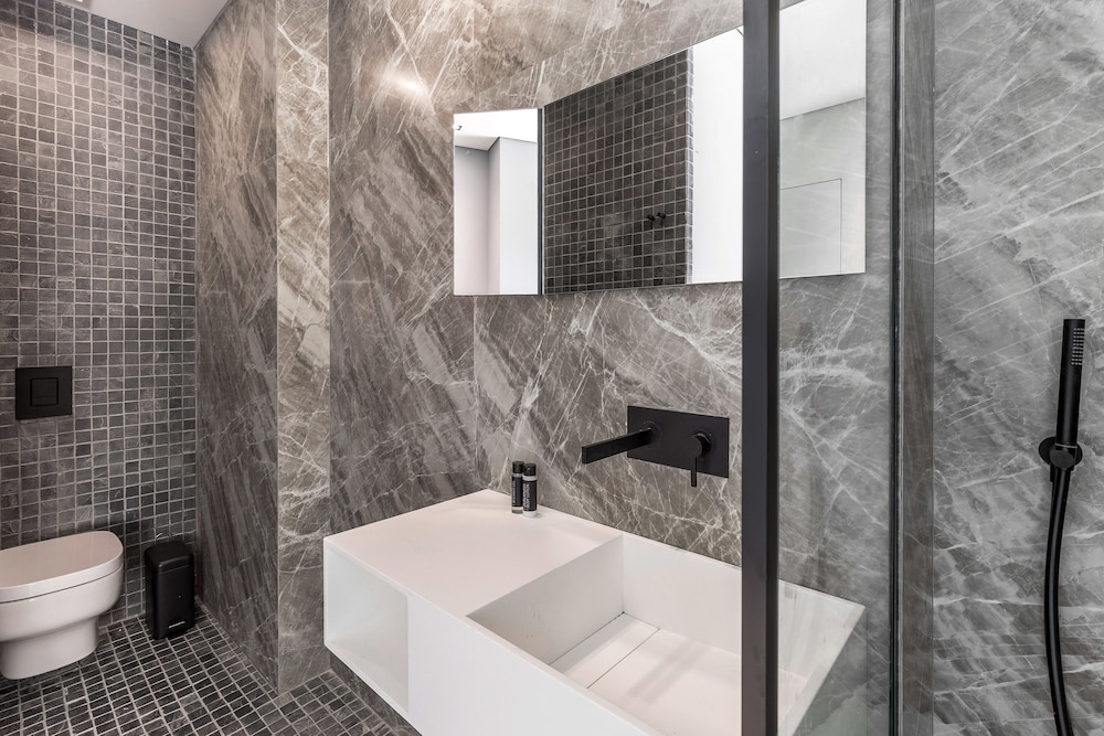 The Duke Boutique Suites 41/50