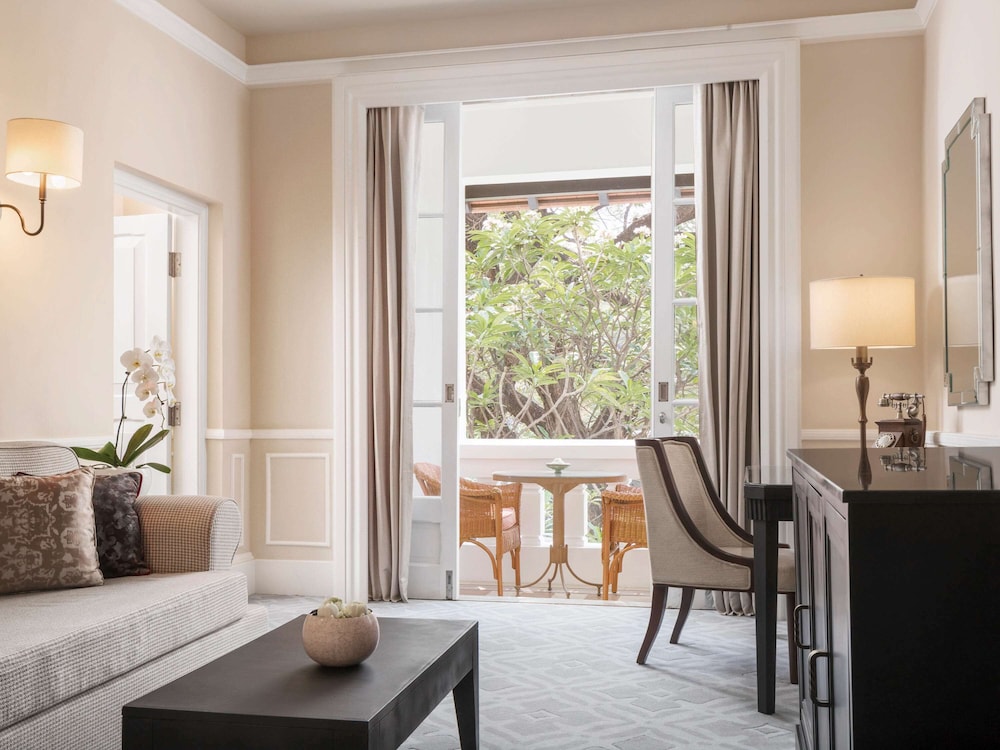 Raffles Hotel Le Royal 50/78