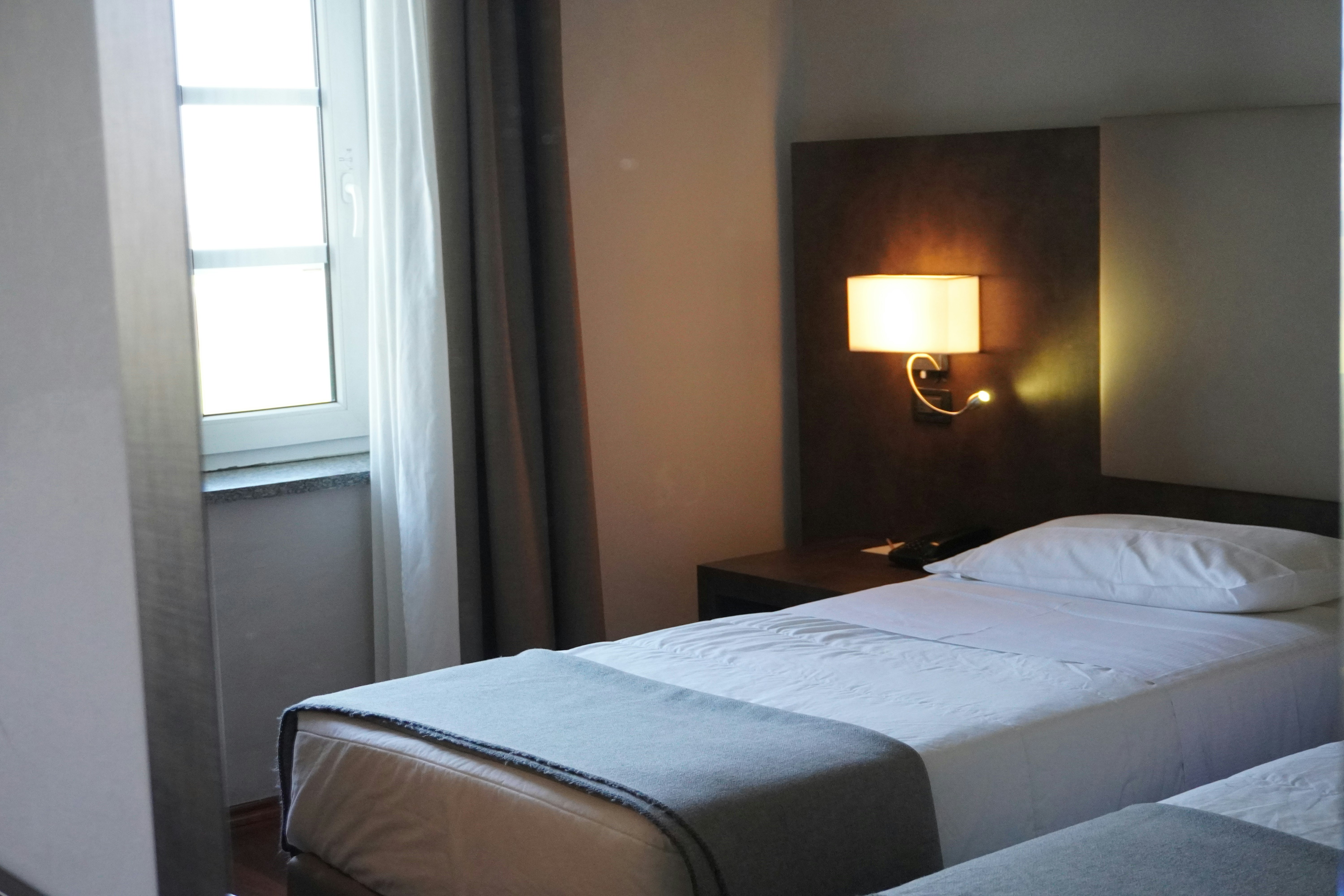 Jet Hotel 25/66