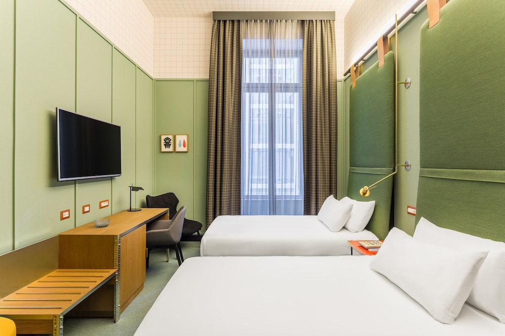 Room Mate Giulia 33/79