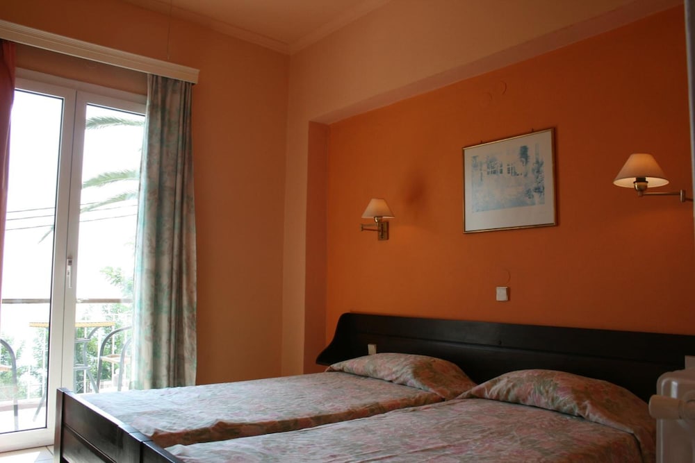 Aegli Hotel 14/64