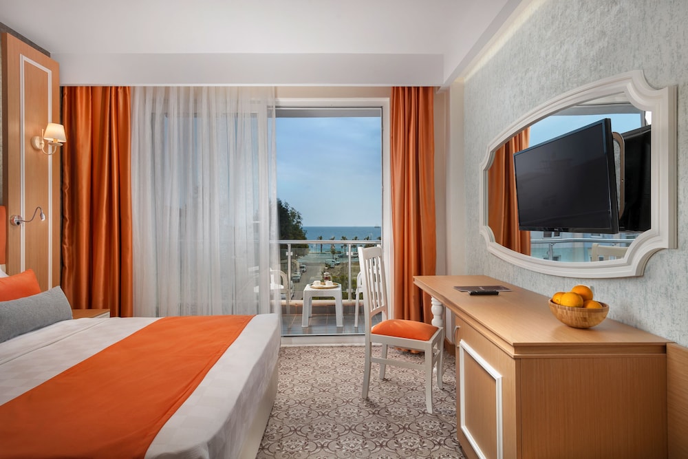 Golden Orange Hotel 35/50