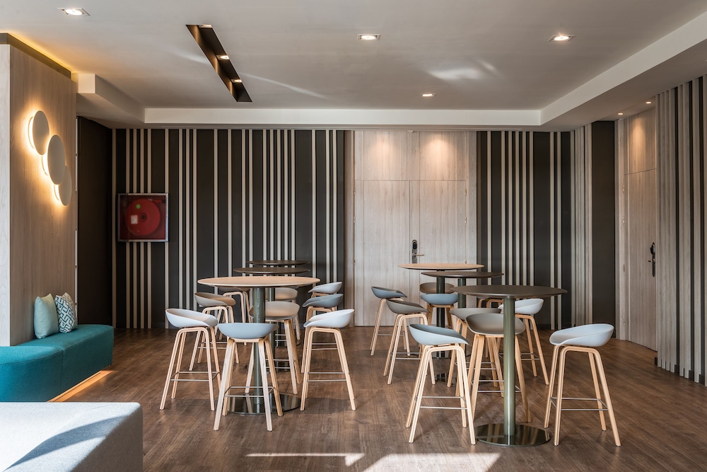Hotel Cadiz Paseo Del Mar Affiliated By Melia 55/68