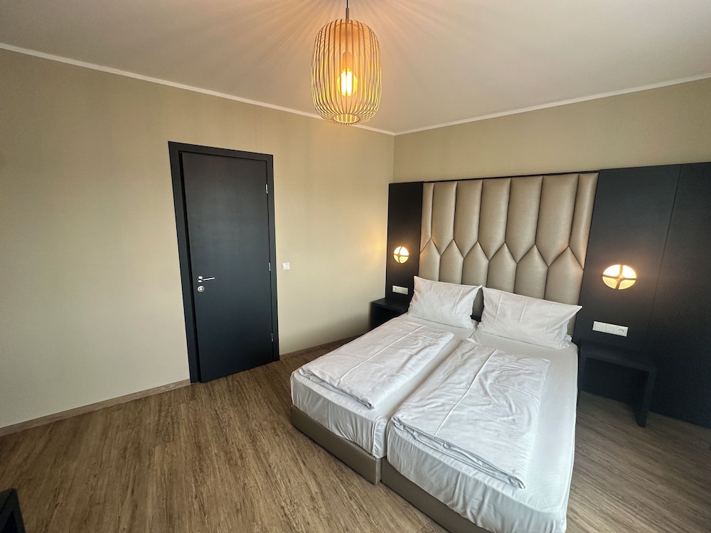 Hotel Athen Kelsterbach Frankfurt Airport 18/50