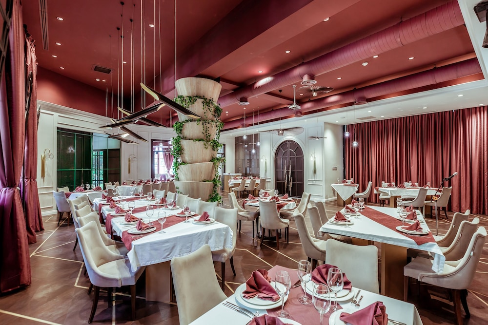 Ivy Garden Hotel 31/44