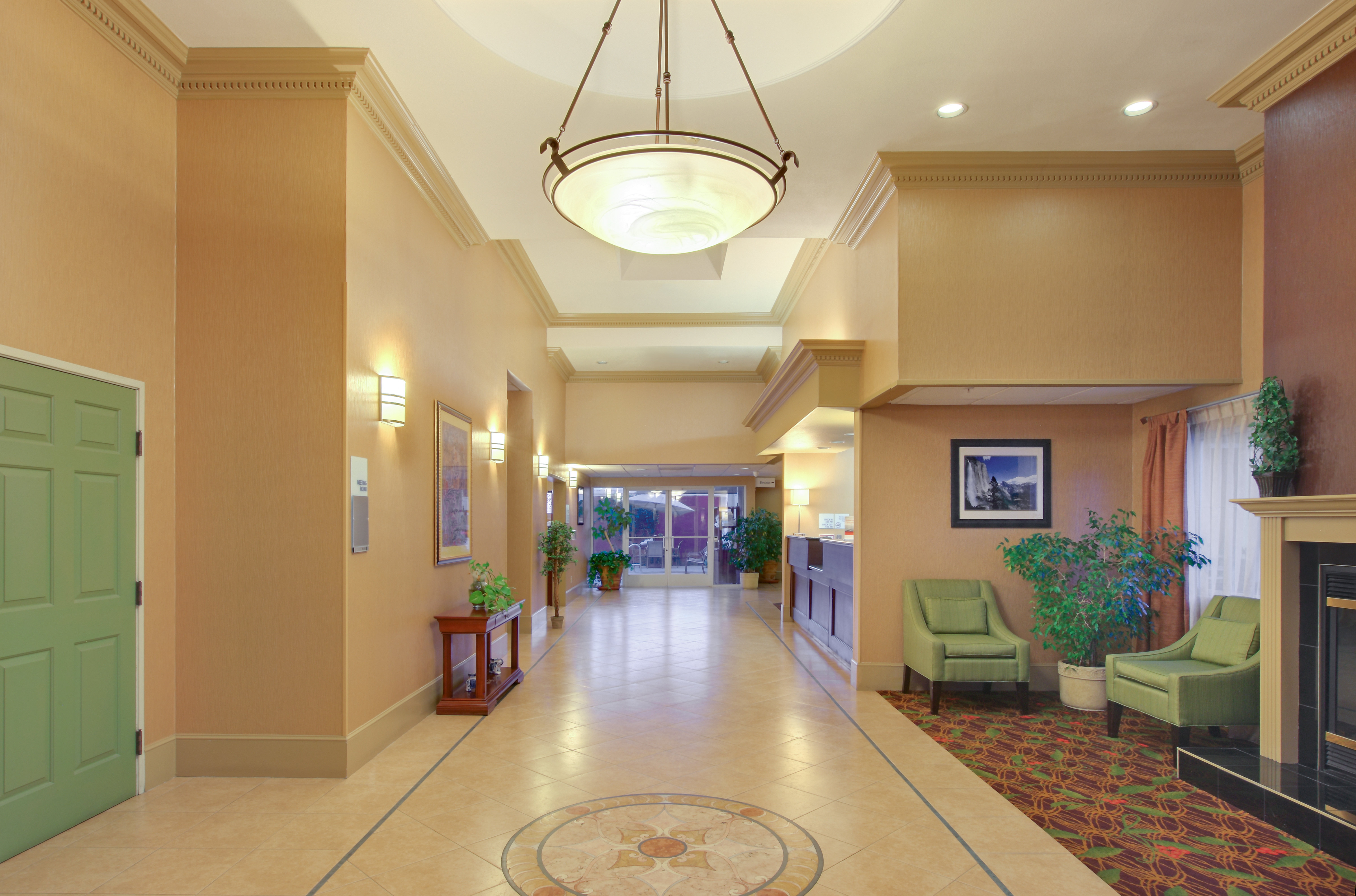 Holiday Inn Express Oakdale 15/72