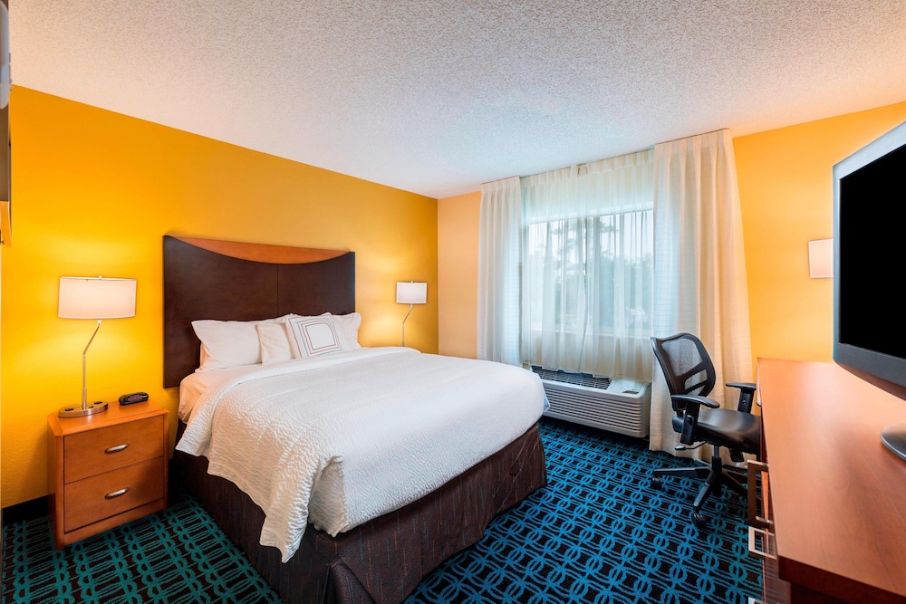 Fairfield Inn & Suites By Marriott St Petersburg Clearwater 8/28