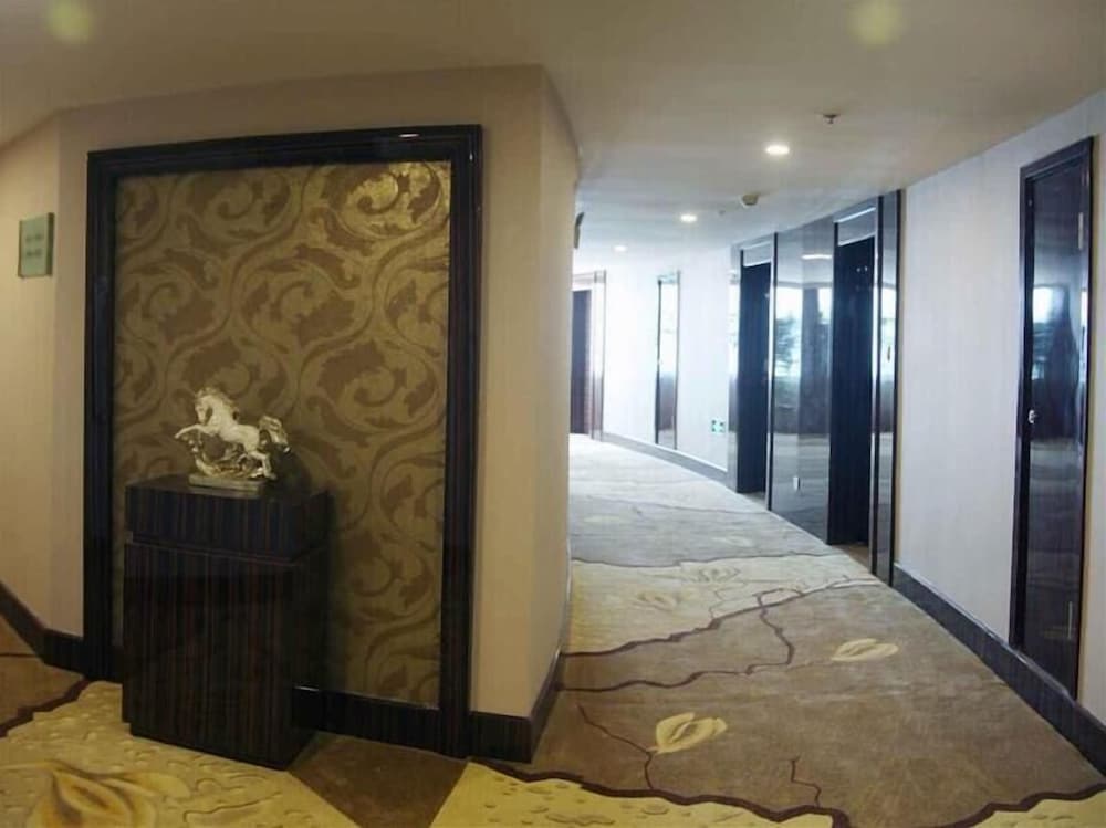 Greentree Eastern Huainan Guangchang Road Hotel 20/39