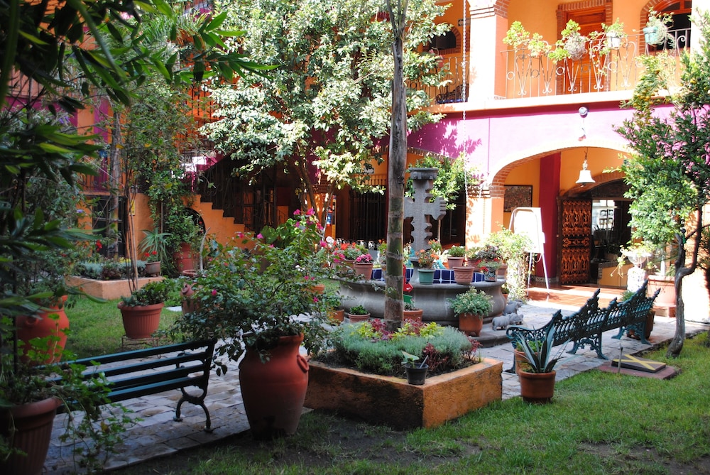 Hotel Posada La Casona de Cortes 67/72