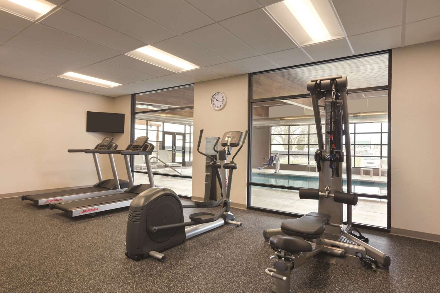 Country Inn & Suites by Radisson Lawrence KS 17/38