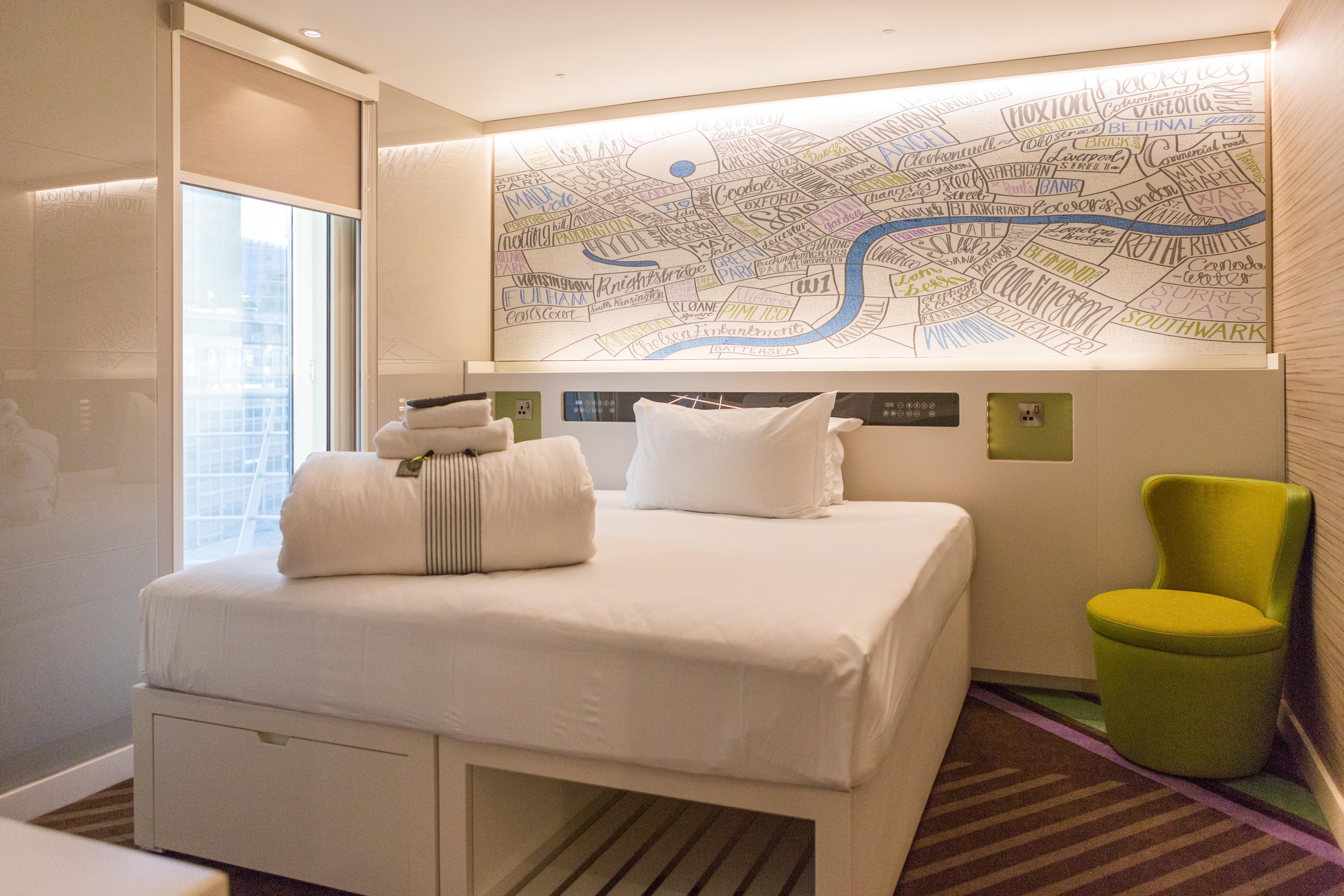 Hub by Premier Inn London Westminster, St James's Park 17/40