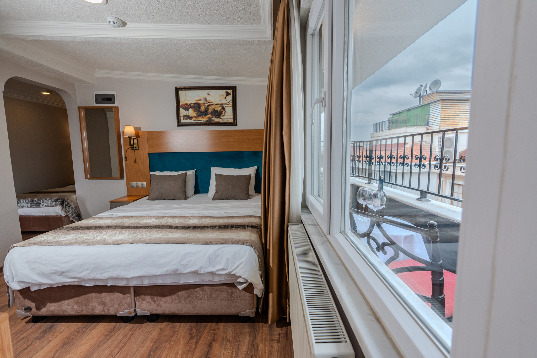 Room, Double Bed, Street View, Balcony