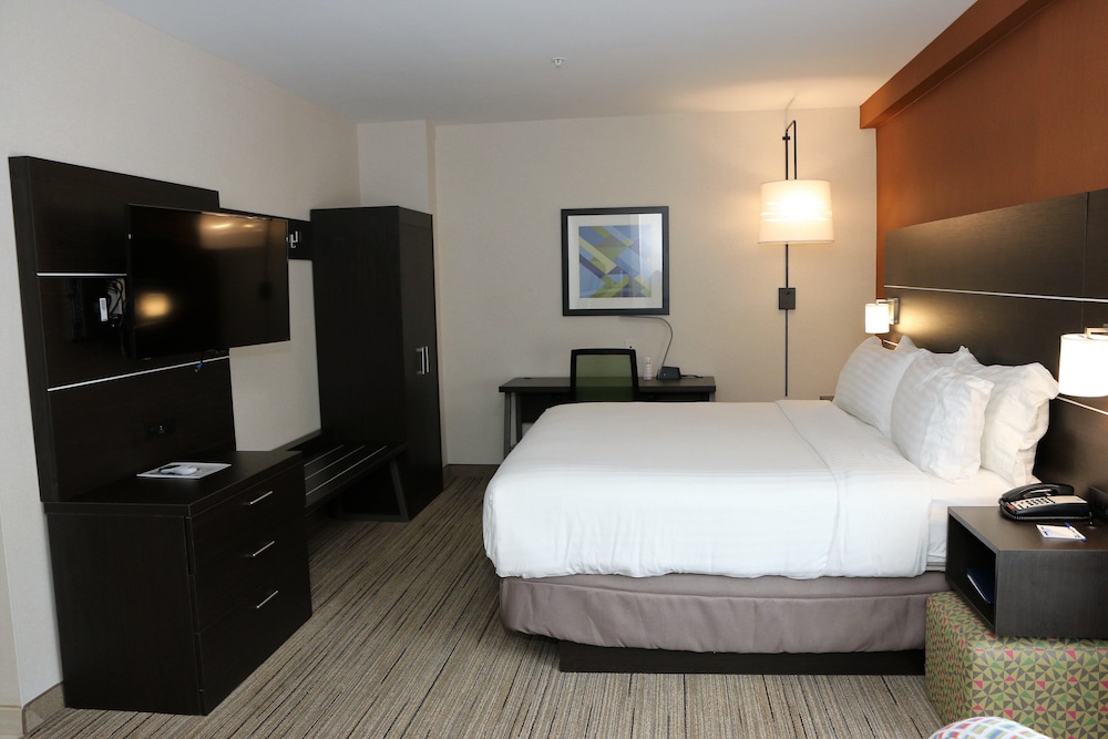 Holiday Inn Express Suites Alabaster 13/41