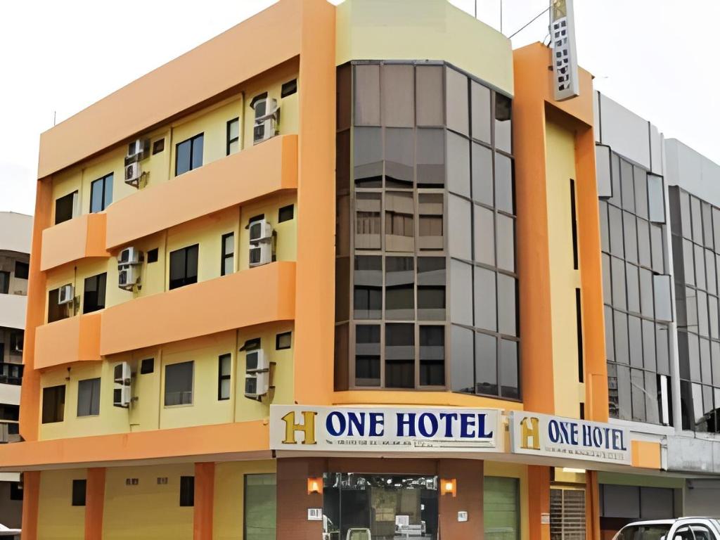 One Sadong Jaya Hotel 6/33