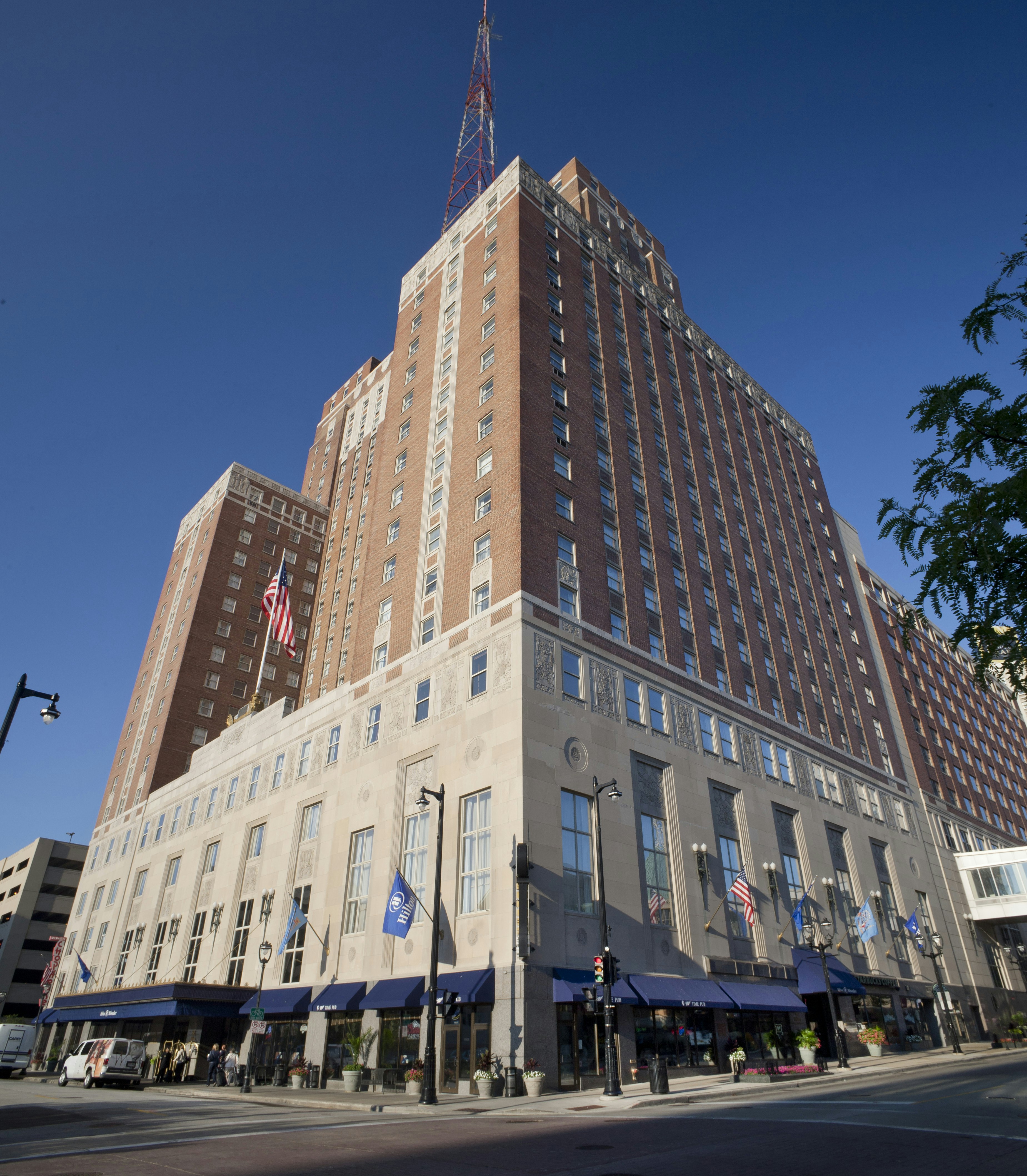 Hilton Milwaukee 2/83
