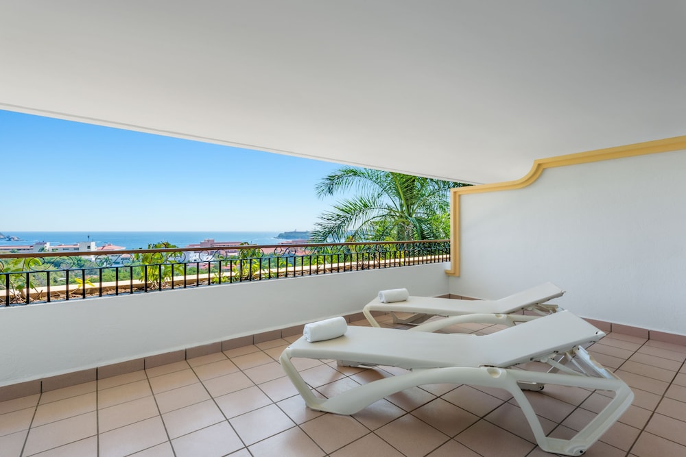 Park Royal Huatulco managed by Accor 30/65