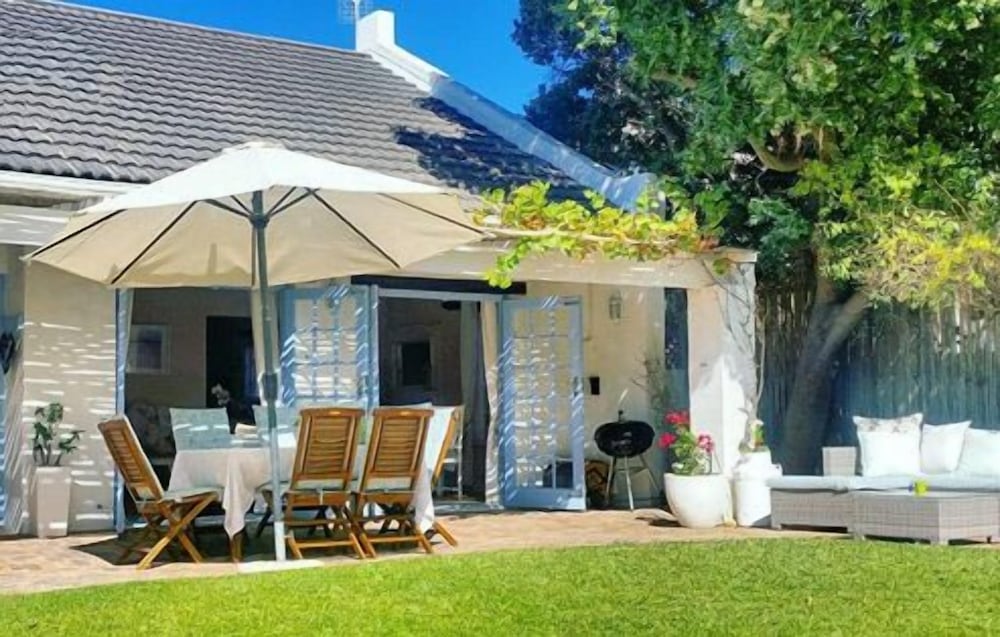 Hout Bay Beach Cottage 20/49