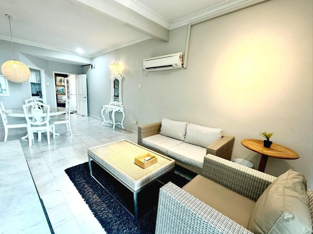 Century Bay Private Residences 44/68